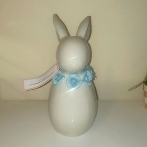 NWT- Cupcakes and Cashmere Ceramic Bunny